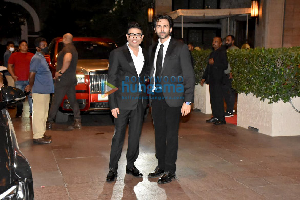 photos kartik aaryan kriti sanon dinesh vijan and others snapped at pooja vijans wedding bash at taj colaba 2
