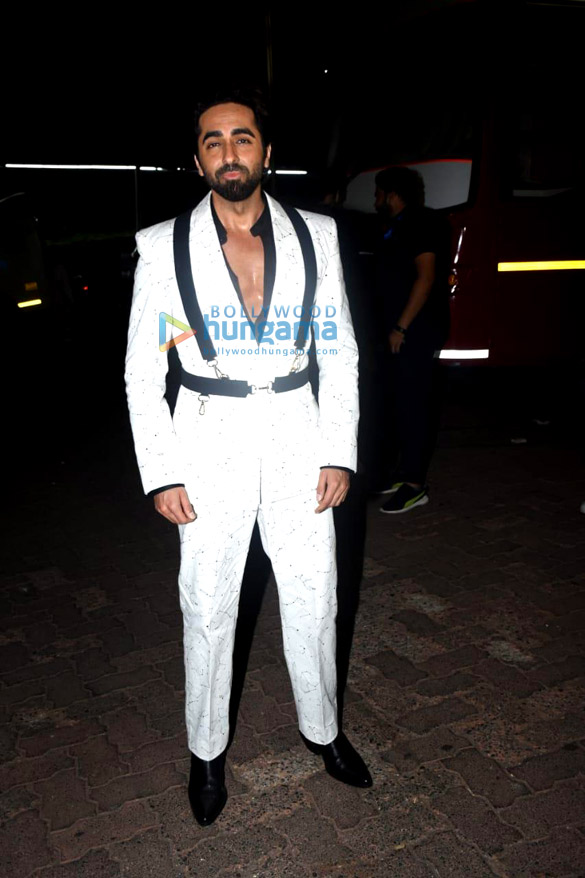 photos nora fatehi neetu singh ayushmann khurrana and others snapped on the sets of dance deewane juniors 3