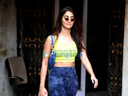 Photos: Pooja Hegde, Rakul Preet Singh and Jackky Bhagnani spotted at a gym in Bandra