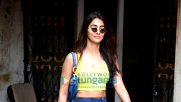 Photos: Pooja Hegde, Rakul Preet Singh and Jackky Bhagnani spotted at a gym in Bandra