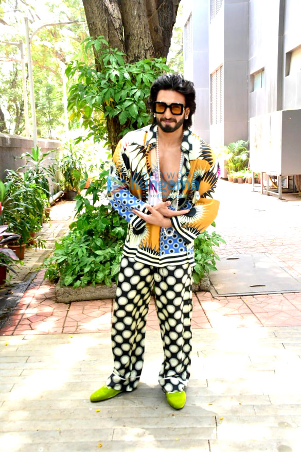 Photos: Ranveer Singh spotted in Bandra Photos: Ranveer Singh spotted in Bandra