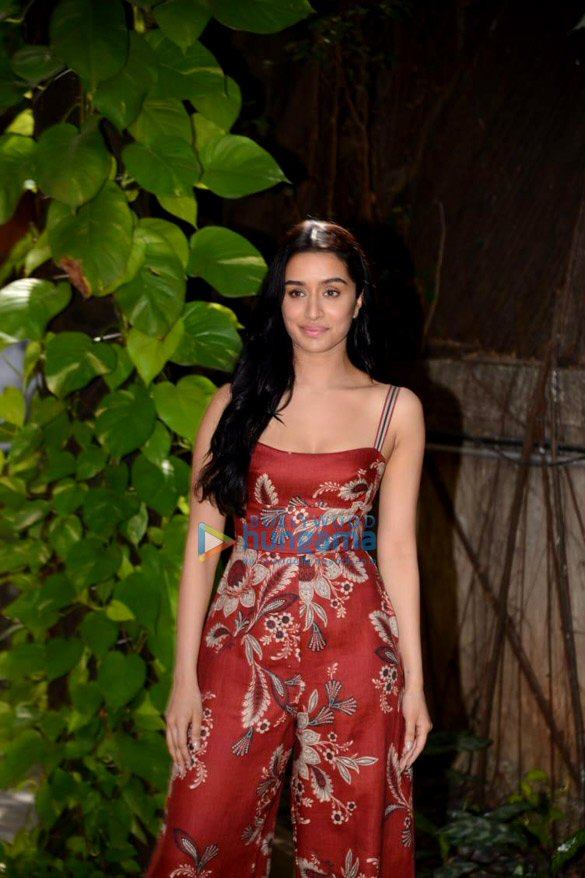 photos shraddha kapoor spotted at the space in juhu 3