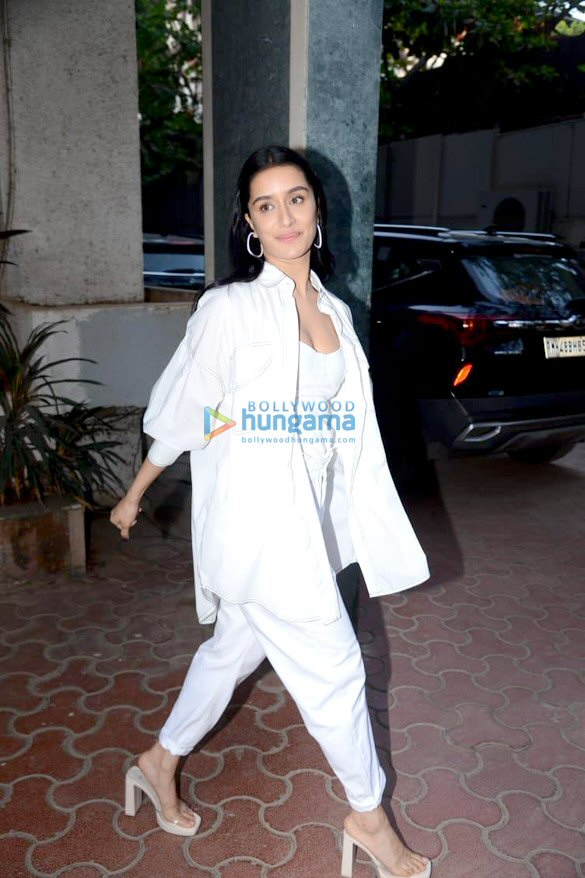 photos shraddha kapoor spotted post a shoot outside gemini studio 4