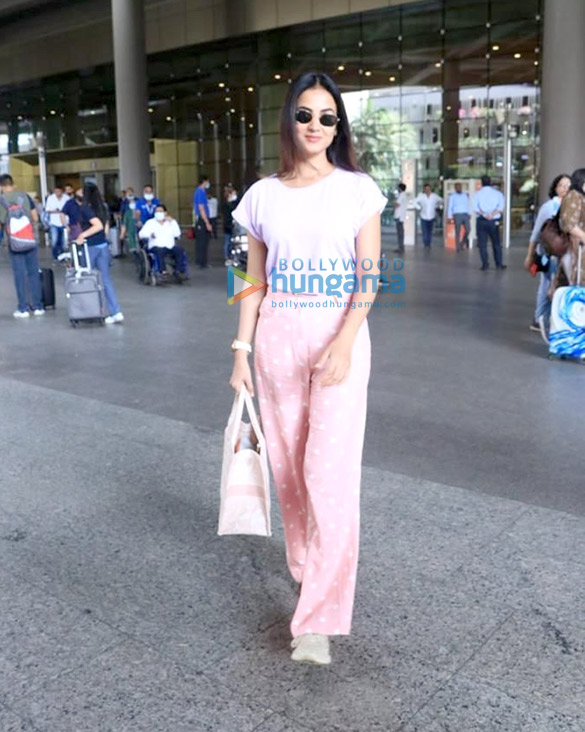 photos sonal chauhan spotted at the airport post the trailer launch of f3 3