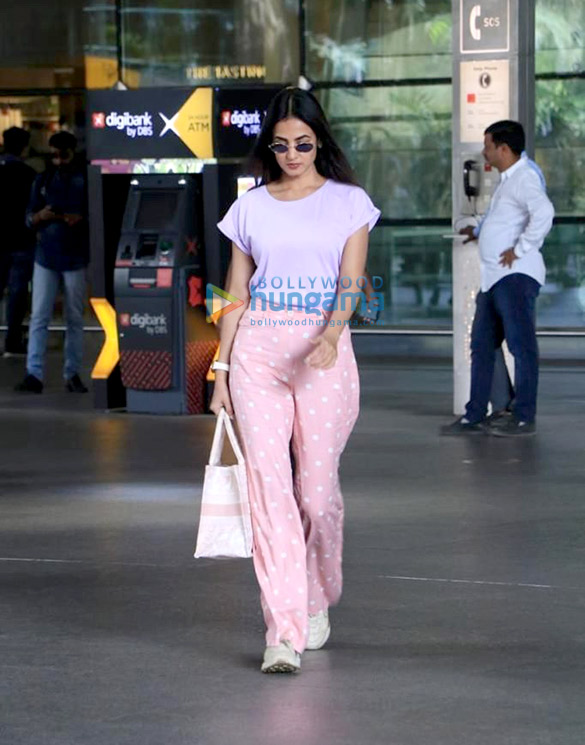 photos sonal chauhan spotted at the airport post the trailer launch of f3 4