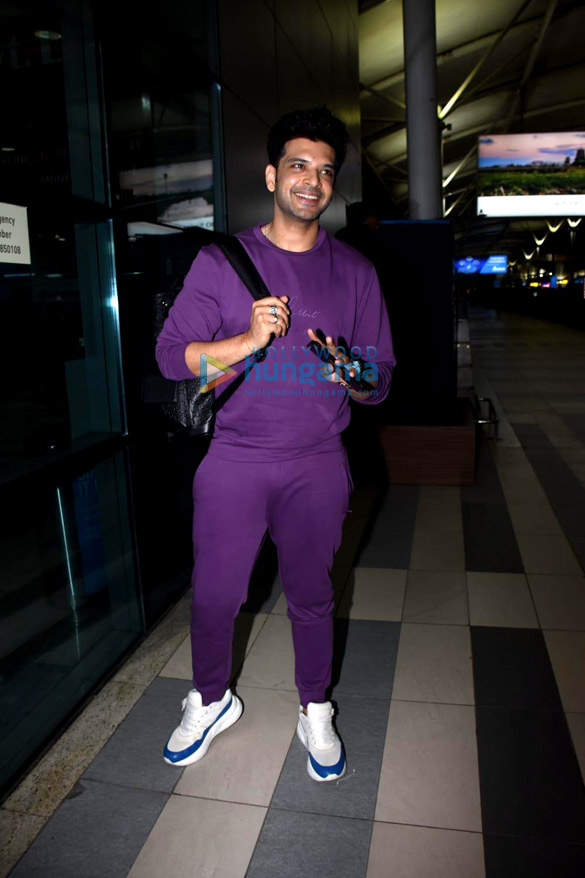 photos tejasswi prakash and karan kundra snapped at the airport 1