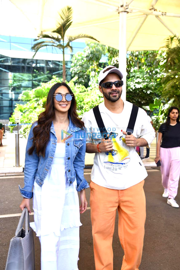 Photos: Ranveer Singh, Varun Dhawan and others snapped at the airport Photos: Ranveer Singh, Varun Dhawan and others snapped at the airport