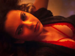 She’s On Fire | Full Song | Dhaakad | Kangana Ranaut, Arjun Rampal | Badshah