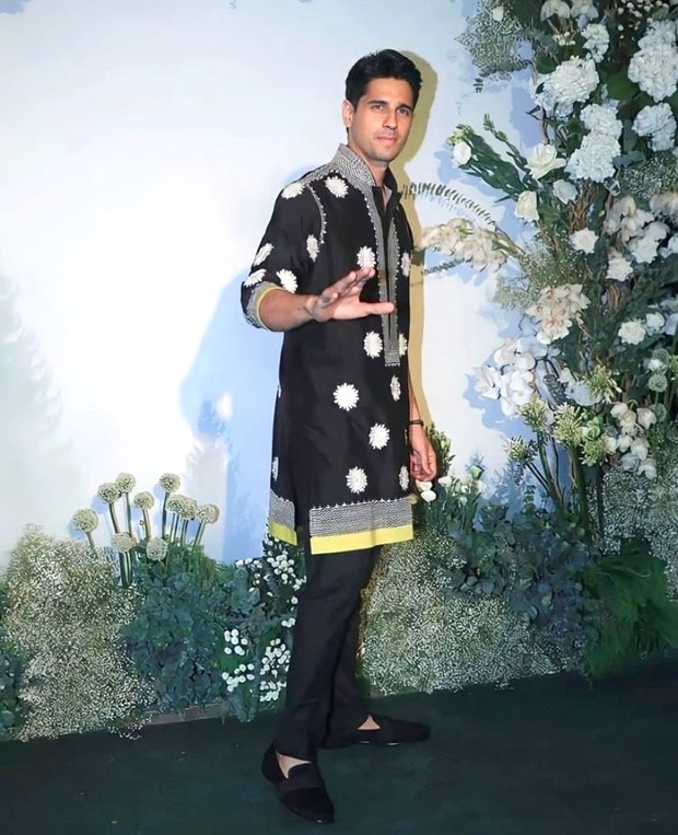 Sidharth Malhotra looks irresistibly handsome in Manish Malhotra’s black floral kurta pyjama for Eid party 