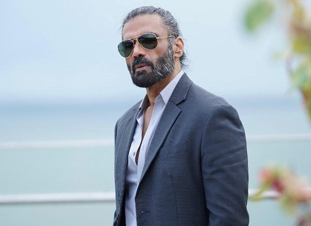 “Chashma adjust kar le”- says Suniel Shetty to angry fan who wrongly tagged him as ‘Gutka king’