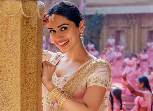 Akshay Kumar showers praises on Prithviraj co-star Manushi Chhillar; says, “She is extremely gifted, she is a natural actor”