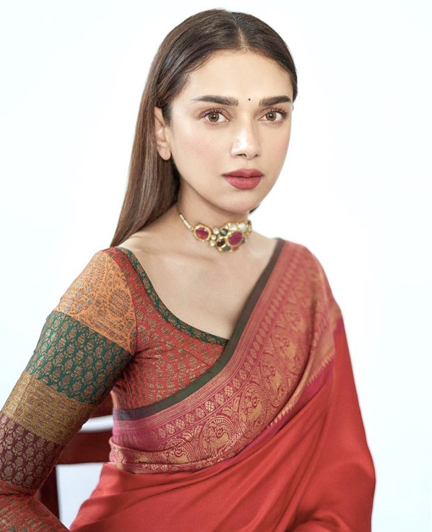 Aditi Rao Hydari is epitome of grace and elegance in red handloom saree