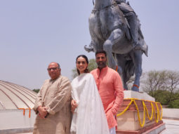 Akshay Kumar, Manushi Chhillar, Dr. Chandraprakash Dwivedi pay tribute to Samrat Prithviraj at Rai Pithora in Delhi, see pics Akshay Kumar, Manushi Chhillar, Dr. Chandraprakash Dwivedi pay tribute to Samrat Prithviraj at Rai Pithora in Delhi, see pics
