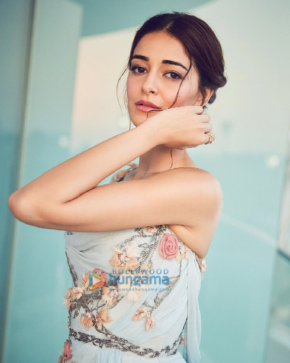 ananya panday 6 17