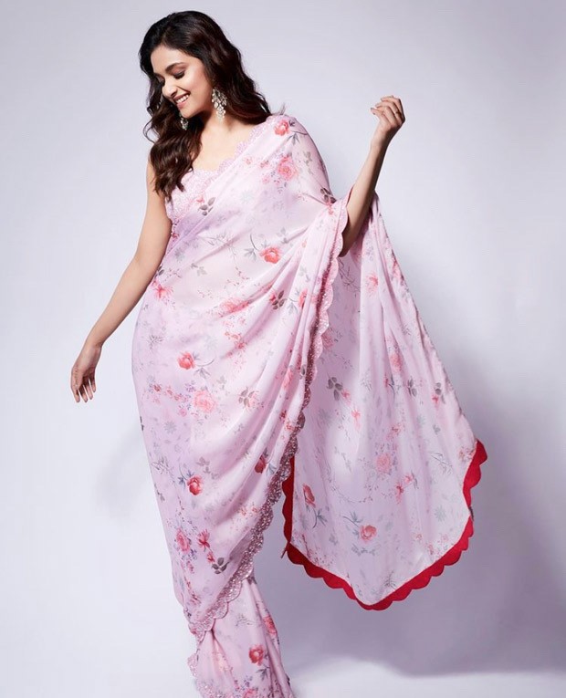 Keerthy Suresh is a picture of elegance in in pastel pink floral saree worth Rs.18,890 in her latest photo-shoo Keerthy Suresh is a picture of elegance in in pastel pink floral saree worth Rs.18,890 in her latest photo-shoo