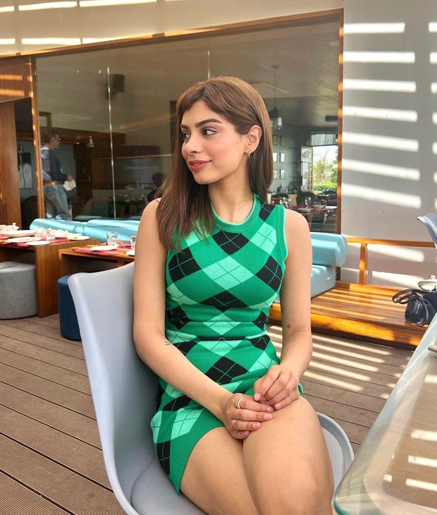 Khushi Kapoor is a hot sight to behold in Zara’s body-con ribbed knit dress worth Rs.2,590 in her latest photo-shoot
