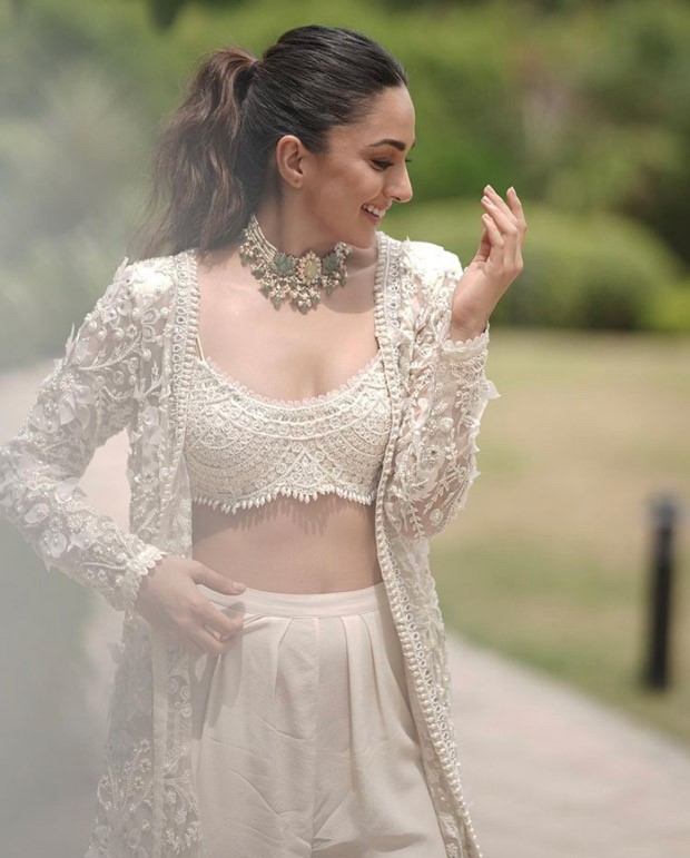 Kiara Advani slays in ivory three piece co-ord set for Jug Jug Jeeyo promotions Kiara Advani slays in ivory three piece co-ord set for Jug Jug Jeeyo promotions