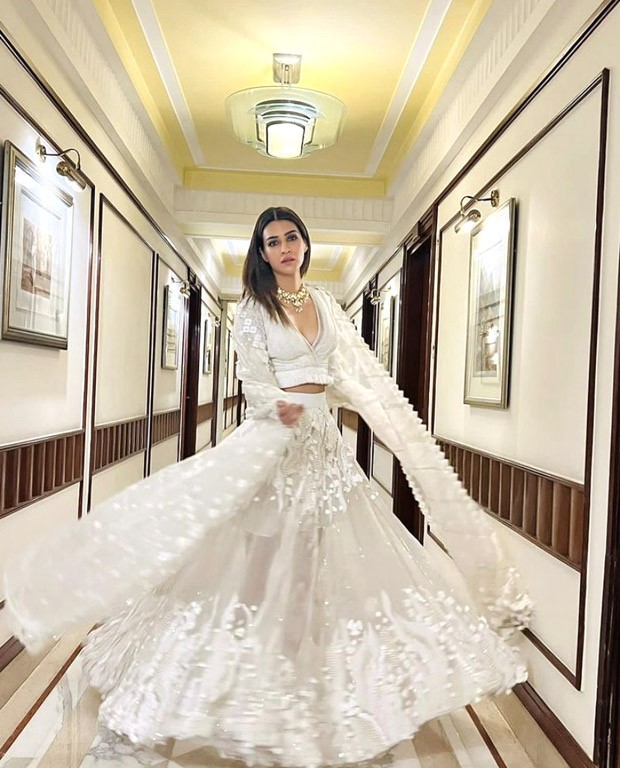 Kriti Sanon looks dreamy in Shivan & Narresh’s ivory lehenga 
