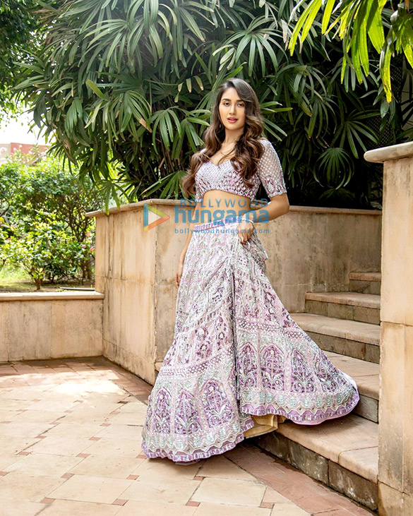 nikita dutta 2 10