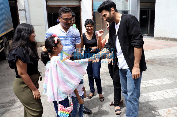 photos aditya roy kapur spotted with fans promoting his film rashtra kavach om 3
