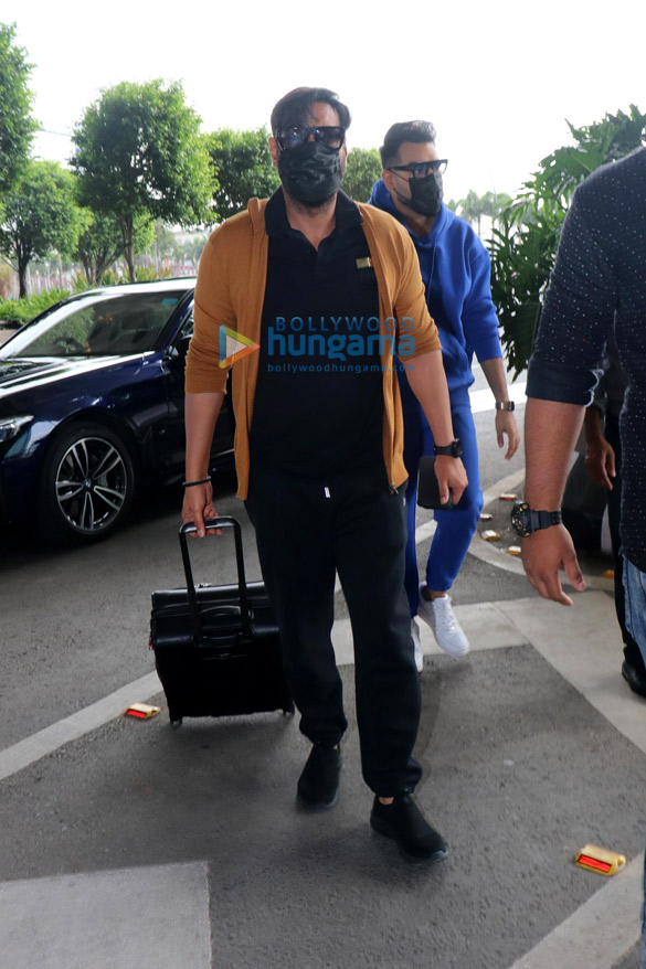 Photos: Ajay Devgn, Parineeti Chopra and Palak Tiwari snapped at the airport