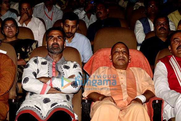 photos akshay kumar and chief minister yogi adityanath attend a special screening of samrat prithviraj 3