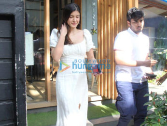 Photos: Ananya Pandey and Shanaya Kapoor spotted at Mizu in Bandra