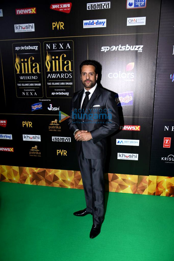 photos celebs grace iifa awards 2022 green carpet and iifa rocks in abu dhabi 1