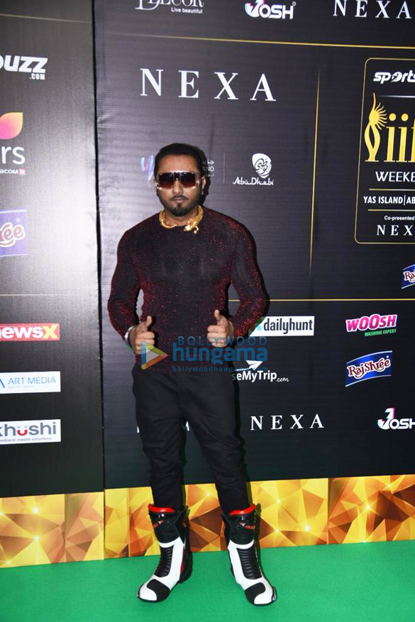 photos celebs grace iifa awards 2022 green carpet and iifa rocks in abu dhabi 111 2