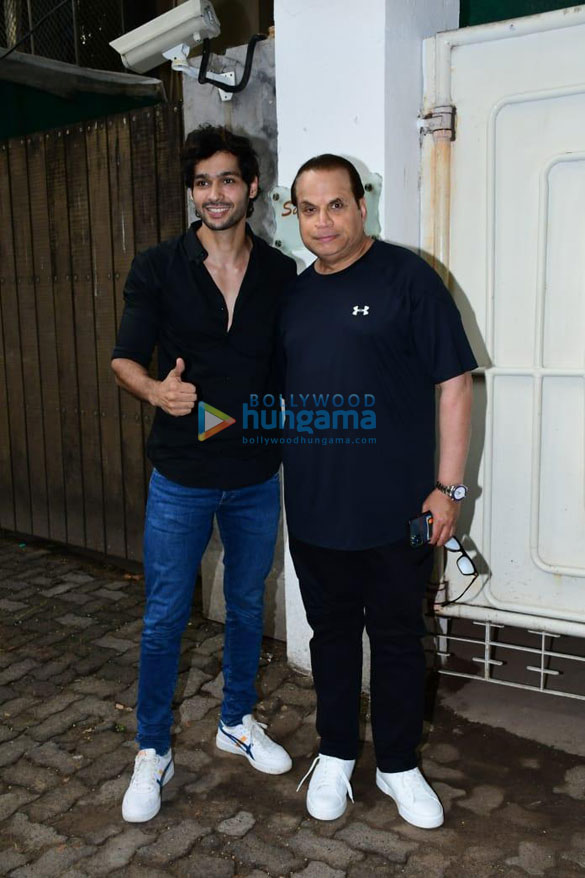 photos celebs grace the screening of nikamma 5