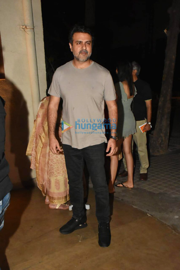 photos celebs snapped attending shilpa shettys birthday party 1