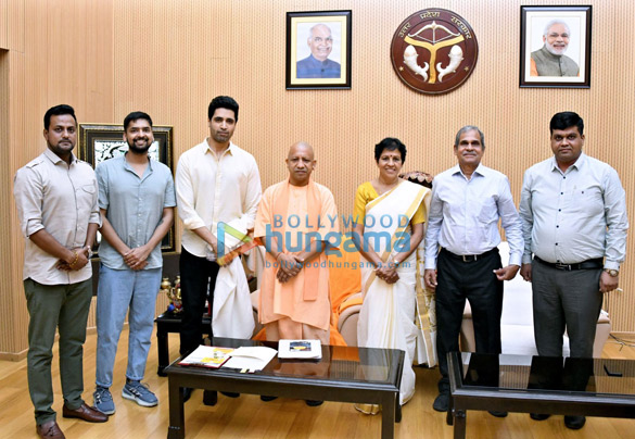 photos chief minister of up yogi adityanath meet the team of major 4
