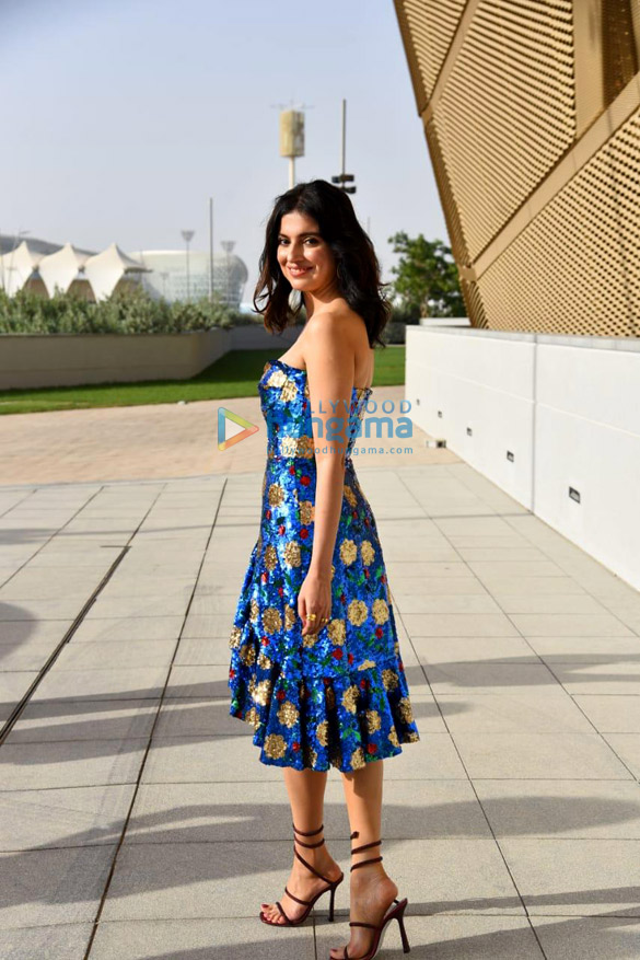 photos divya khosla kumar snapped in abu dhabi for iifa awards 2