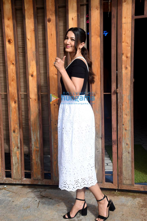 photos gauahar khan snapped outside a studio in mumbai 1