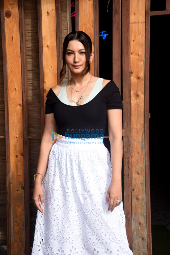 photos gauahar khan snapped outside a studio in mumbai 4