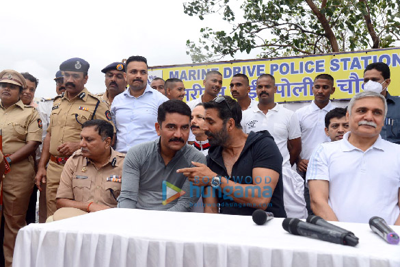 photos hon home minister and akshay kumar attend an event at marine drive 2