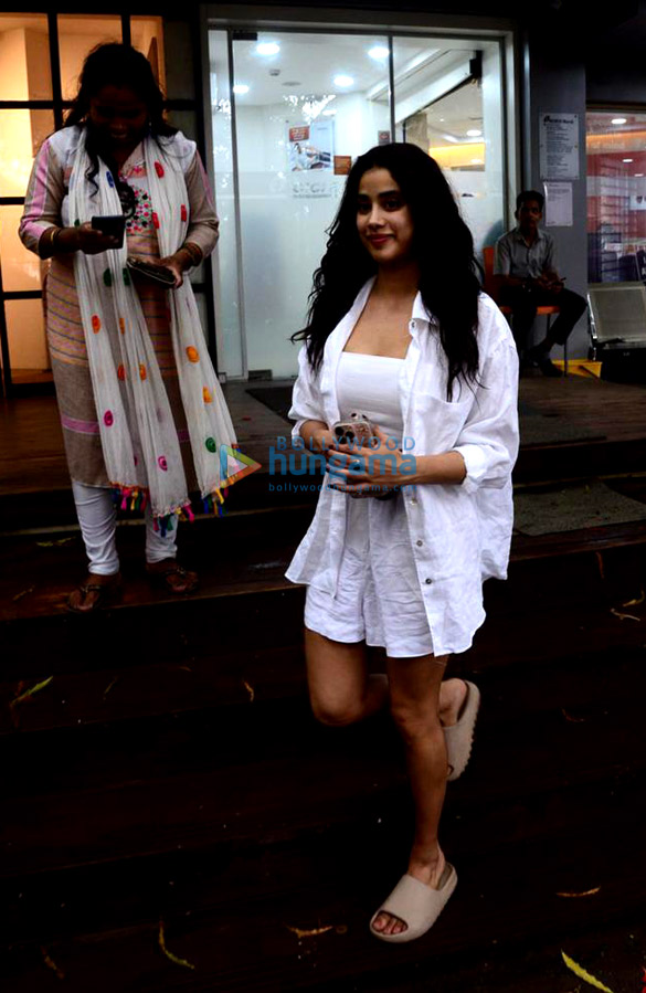 photos janhvi kapoor spotted at a gym 3 3