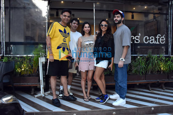 photos jasmin bhasin and aly goni snapped at farmers cafe in bandra 2