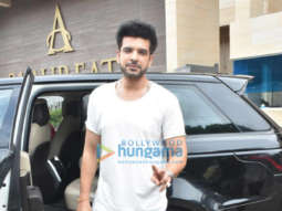 Photos: Karan Kundra snapped in Bandra