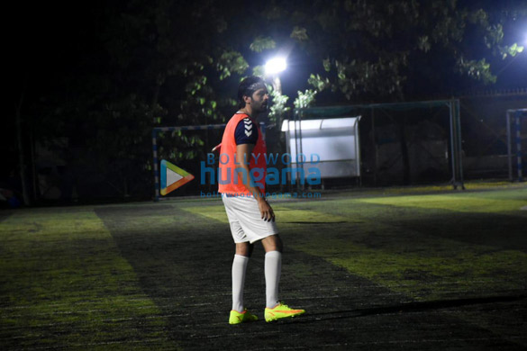 photos kartik aaryan snapped at a football ground in juhu 2