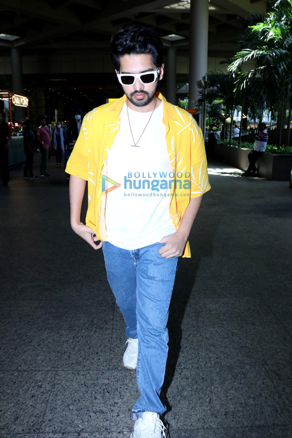 photos malaika arora shirley sethia and armaan malik snapped at the airport 3