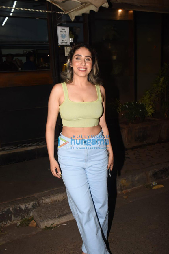 photos neha bhasin snapped at indigo deli in lokhandwala 2