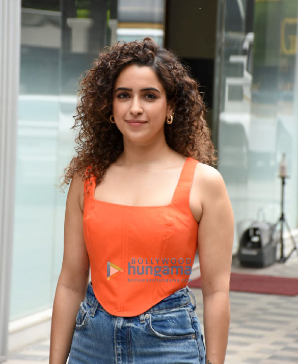 photos rajkummar rao and sanya malhotra snapped during the promotions of their film hit the first case 6