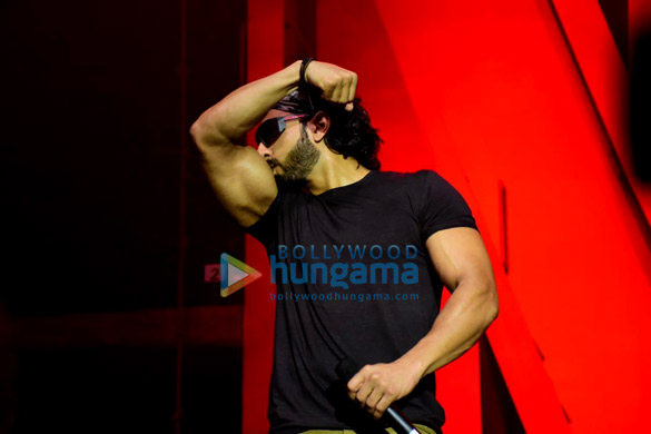 photos ranveer singh snapped at trailer launch of ranveer vs wild with bear grylls 9