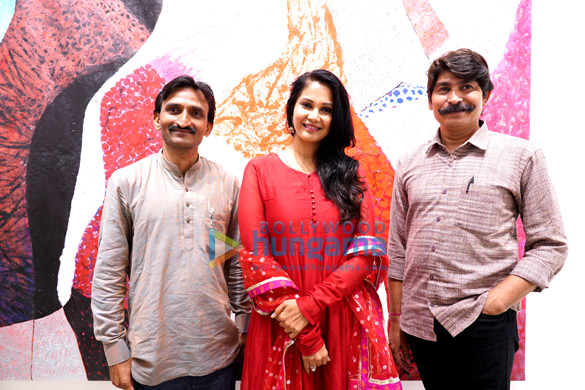 photos roopkumar rathod leslie lewis rupali suri among others snapped at the launch of ram pratihars show at jehangir art gallery 3