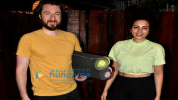 Photos: Shama Sikander and Sonnalli Seygall snapped at a yoga class in Khar
