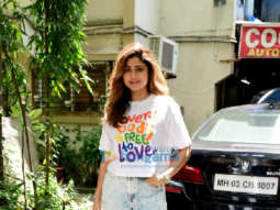 Photos: Shamita Shetty snapped at a salon in Juhu