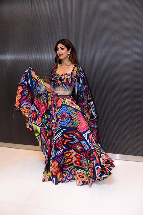 photos shilpa shetty abhimanyu dassani shirley setia and sabbir khan snapped during nikamma promotions in delhi 6