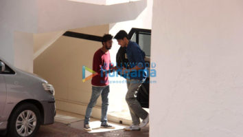 Photos: Sidharth Malhotra spotted in Bandra