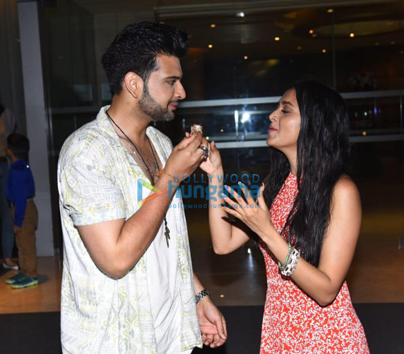 Photos: Tejasswi Prakash cuts her birthday cake with Karan Kundra in Goa